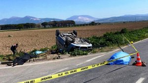 Bergama'da feci kaza: 3 ölü, 4 ağır yaralı
