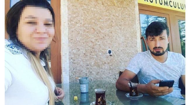 Bıçağı kocasının göğsüne sapladı