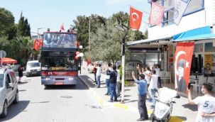 Çeşme'de muhteşem kortej