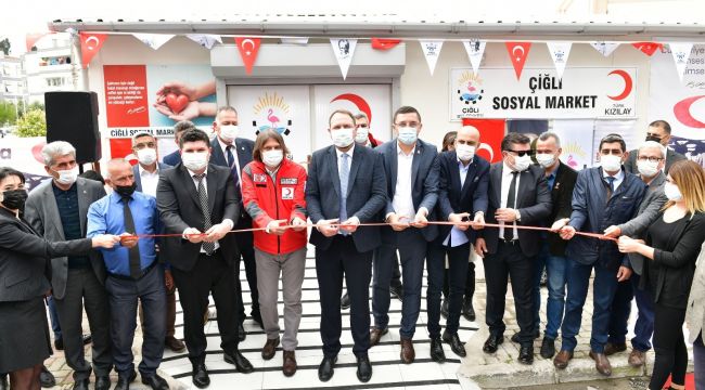 Çiğli Sosyal Market hizmete açıldı