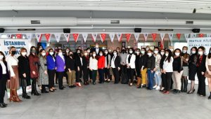 Çiğli'de kadına yönelik hayata geçirilen projeler anlatıldı