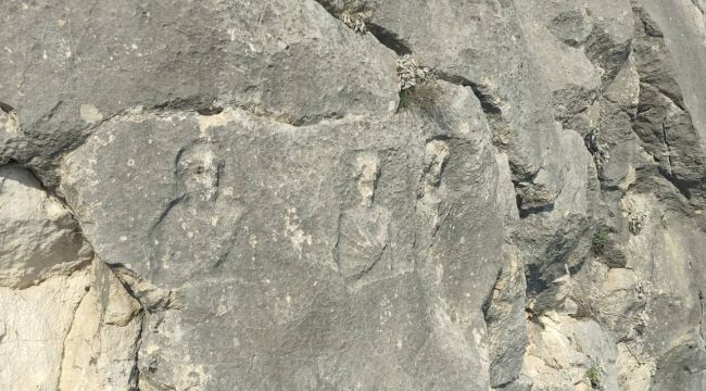 Dev kayalarda erken Roma dönemine ait figürler gizemini koruyor