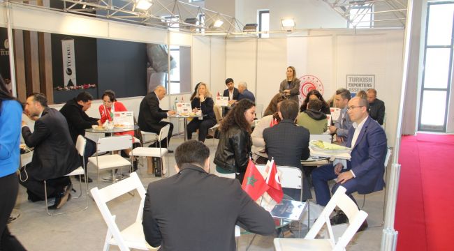 Ege İhracatçı Birliklerinden Modeko'ya büyük destek