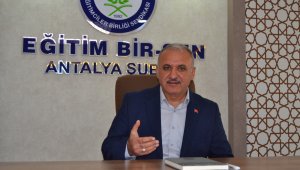 Eğitim çalışanları aşıda öncelik istiyor