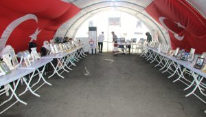 Evlat nöbetindeki annelerin haykırışı sürüyor