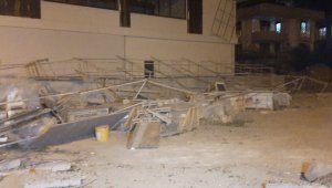 Fırtına yıktı geçti