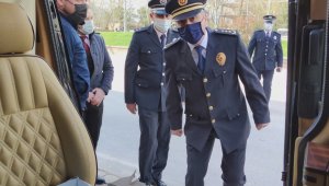 Gazetecilerden polislere, 'Silah yüklü araç' sürprizi