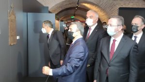 "İnanç ve Sanat" sergisi Bakan Ersoy'un katılımıyla açıldı
