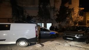 İzmir'de yalnız yaşayan yaşlı adam evinde ölü bulundu