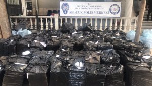 İzmir'de 2 milyon 420 bin bandrolsüz makaron ele geçirildi