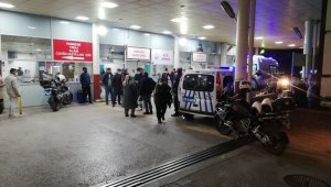 İzmir'de akrabalar arasında bıçaklı kavga: 1 ölü