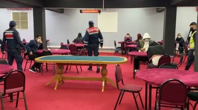 İzmir'de çay ocağına kumar baskını: Ceza yağdı