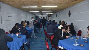 İzmir'de çiftlik evine kumar baskını