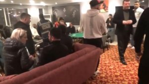 İzmir'de eski konsolosluk binasına kumar baskını