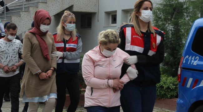 İzmir'de uyuşturucu çetesinin kadınları