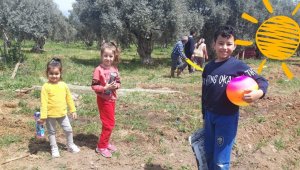 Kadın muhtar kampanya açıp oyuncak topladı