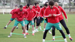 Karşıyaka zorlu deplasmanda puan arayacak