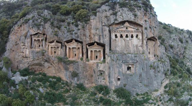 Kaya mezarları, yok olma tehlikesiyle karşı karşıya