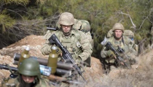 Komandolarımız kara harekatına başladı