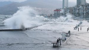 Meteorolojiden İzmir için kuvvetli fırtına uyarısı