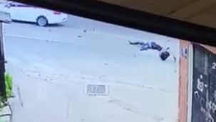 Motosikletli kuryenin hayatını kaybettiği kaza anı