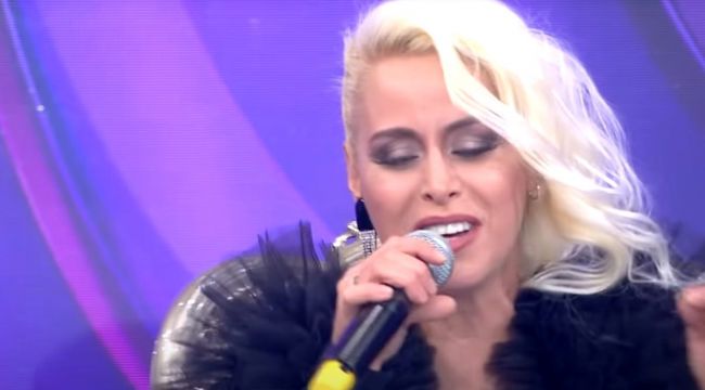 Niran Ünsal da korona oldu