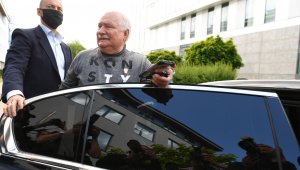 Polonya'nın eski Cumhurbaşkanı Walesa, internette iş arıyor