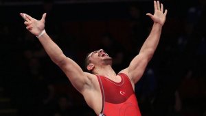 Taha Akgül 8'inci kez Avrupa şampiyonu