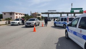 Tam kapanma nedeniyle Çeşme'ye yazlıkçı akını