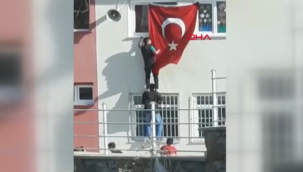 Türk bayrağı için tehlikeli tırmanış
