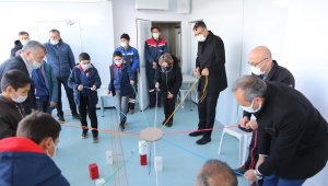 Türkiye'nin ilk "Gezici Motivasyon ve Eğitim Tırı" çocuklarla buluştu