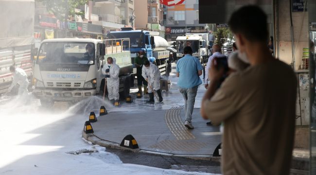 400 temizlik personeli ile Konak'ta sahada