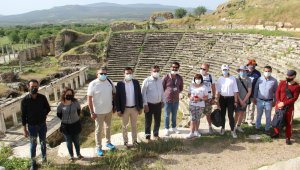 Afrodisyas'a çeyrek asır sonra Ukraynalı turist kafilesi geldi