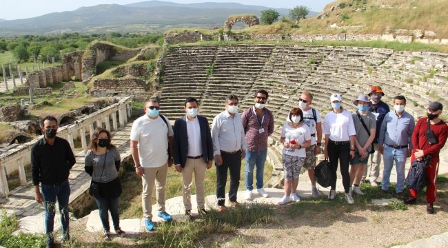 Afrodisyas'a çeyrek asır sonra Ukraynalı turist kafilesi geldi