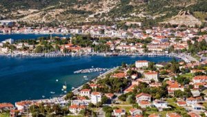 Çeşme'deki arsa 4.5 milyon liradan başlayan fiyatla satışta