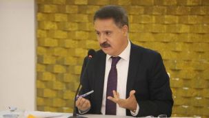 CHP'li başkan kendi belediyesini icraya verdi