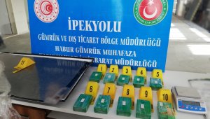 Dedektör köpek, tv'nin içinde eroin buldu