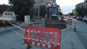 Direk devrildi, altında kalan çocuk öldü