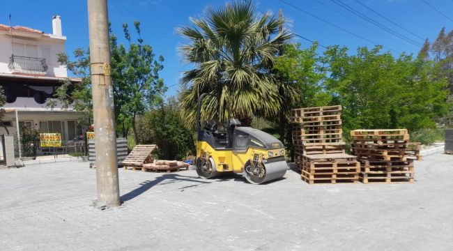 Foça'da ödenek bitti, taş döşeme işi yarım kaldı