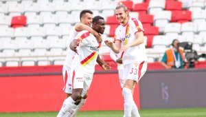 Göztepe Antalya'dan 3 puan çıkardı