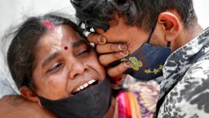 Hindistan'da can kaybında yeni rekor: 3 bin 689 kişi öldü