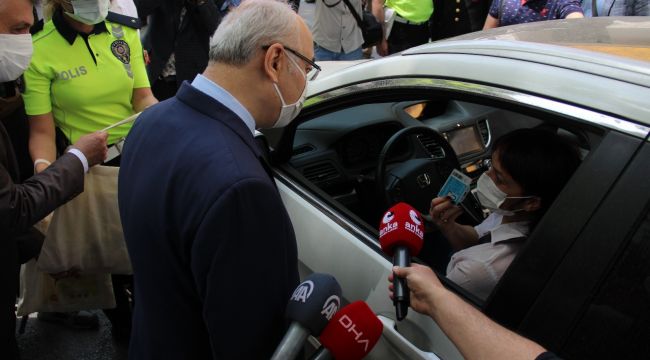 İzmir Valisi Köşger: Bulaş miktarı da azaldı