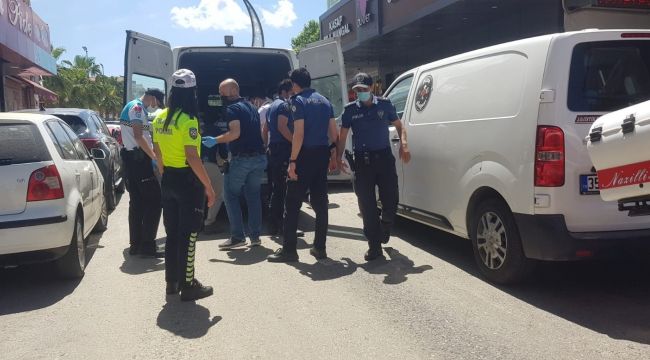 İzmir'de iş yerine silahlı saldırı: 2 ölü, 1 ağır yaralı