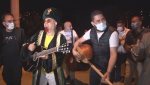 İzmirli sanatçılar orkestra ile sahura kaldırdı