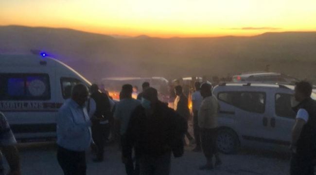 Katliam gibi kaza: 3'ü çocuk 4 ölü, 18 yaralı