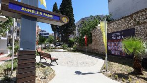 Kazada yaşamını yitiren anneler İzmir'de anıldı