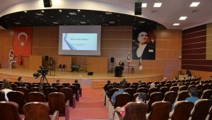 KMÜ'de "Dünya Dili Türkçe' konferansı