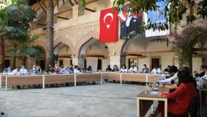 Kuşadası Belediyesi Meclisi'nden Filisitin halkı ile dayanışma