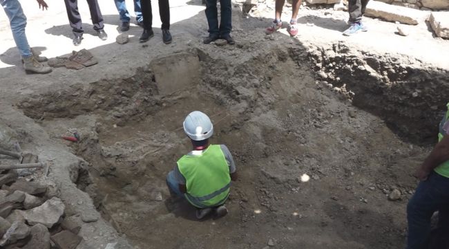 Kuşadası'nda 700 yıllık insan kemikleri