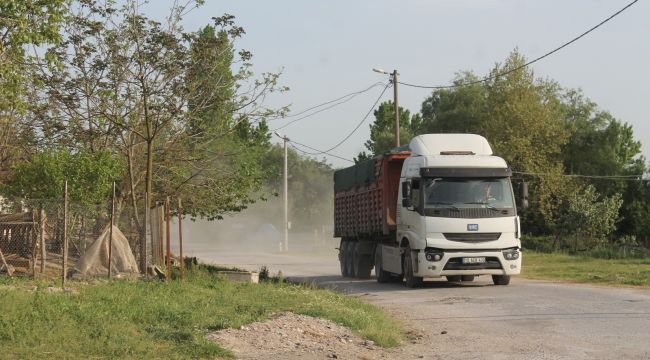 Manyas sakinleri tozdan şikayetçi